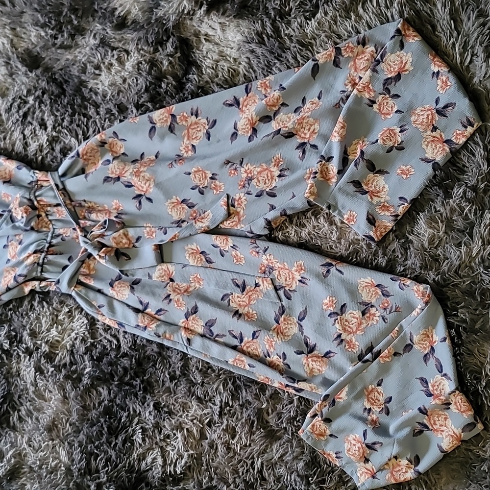 Lily Rose Floral Jumpsuit - Picture 5 of 10
